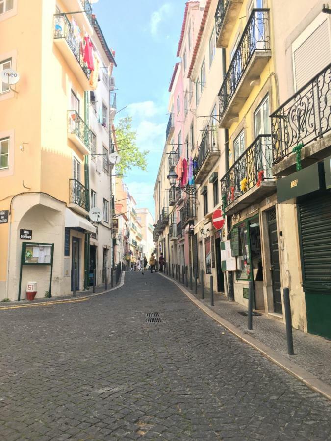 Casa Da Saudade, A Cozy Apartment In Alfama Lisbon Bagian luar foto